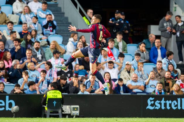 ESP LaLiga EA Sports Celta de Vigo v Levante UD Adrian de la Fuente of Levante during LaLiga EA Sports, between Celta Vigo v Levante UD played at Abanca Balaidos stadium in Vigo, Pontevedra on May 12th, 2026 in Spain Spain Football Copyright: xAgenciaxLOFx
