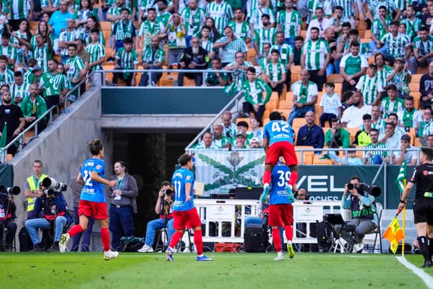 May 12, 2026, Sevilla, Sevilla, SPAIN: Hector Fort of Elche CF celebrates a goal during the Spanish league, LaLiga EA Sports, football match played between Real Betis and Elche CF at La Cartuja stadium on May 12, 2026, in Sevilla, Spain. Real Betis V Elche CF - LaLiga EA Sports  - ZUMAa181 20260512_zaa_a181_103 Copyright: xJoaquinxCorcherox