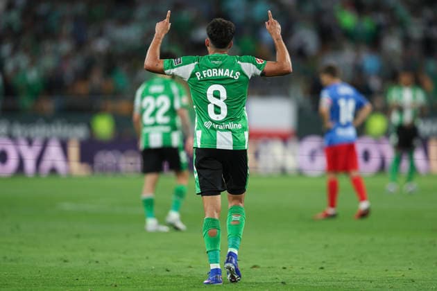 ESP: Real Betis - Elche CF. La Liga EA Sports. Date 36 Pablo Fornals of Real Betis celebrates after scoring the 2-1 during the La Liga EA Sports match between Real Betis and Elche CF played at La Cartuja Stadium on May 12, 2026 in Sevilla, Spain. kpng Copyright: xAntonioxPozox xPRESSINPHOTOx AP_260512_BET_ELC_2526_042