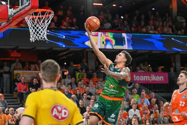 Jordan Roland VET CONCETPT Gladiators Trier, 15 pulls to the basket RASTA Vechta vs VET CONCEPT Gladiators Trier, easyCredit Basketball Bundesliga, Play Ins, Season 2025 2026, 12 05 2026, RASTA Vechta vs VET CONCEPT Gladiators Trier, easyCredit Basketball Bundesliga, Play Ins, Season 2025 2026, 12 05 2026 Vechta Copyright: xEibner-Pressefoto RobertxGertzenx EP_RGN