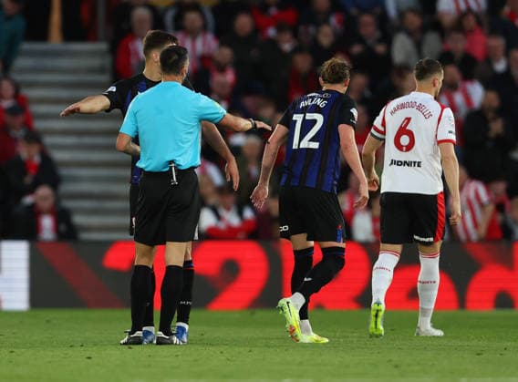 Football - 2025 2026 EFL Sky Bet Championship - Play-Off - Second Semi-Final - Southampton vs Middlesbrough - St Mary™s Stadium - Tuesday 12th May 2026 Taylor Harwood-Bellis of Southampton and Luke Ayling of Middlesbrough exchange words during the Championship play-off semi-final second leg match at St Mary™s Stadium COLORSPORT Shaun Boggust 