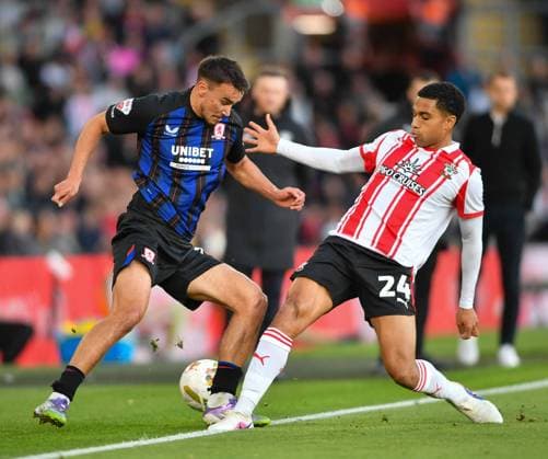 Southampton v Middlesbrough Sky Bet Championship Shea Charles of Southampton challenges for the ball during the Southampton v Middlesbrough Sky Bet Championship Play-Off Semi-Final Second Leg match at the St Mary s Stadium, Southampton 12 05 2026 UK Newspapers OUT Copyright: xPaulxBlakex FIL-23421-0028