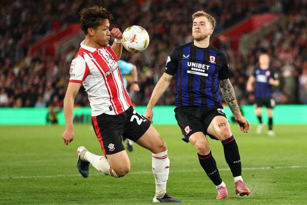 Kuryu Matsuki of Southampton appears to handle the ball in the area - no penalty Southampton v Middlesbrough, EFL Sky Bet Championship, Play-Off Semi Final, Second Leg, Football, St Mary s Stadium, Southampton, UK - 12 May 2026Southampton St Mary s Stadium United Kingdom EDITORIAL USE ONLY No use with unauthorised audio, video, data, fixture lists, club league logos or live services. Online in-match use limited to 120 images, no video emulation. No use in betting, games or single club league player publications. Copyright: xSimonxDael Shutterstockx 16871476bi