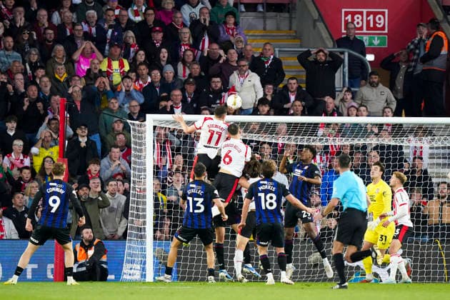 Southampton v Middlesbrough, Sky Bet Championship Southampton forward Ross Stewart (11) scores a GOAL 1-1 during the Southampton v Middlesbrough EFL Sky Bet Championship Play-Off Semi-Final 2nd Leg match at St Mary s Stadium, Southampton, England on 12 May 2026 Credit: Robbie Hoad Every Second Media Editorial use only. All images are copyright Every Second Media Limited. No images may be reproduced without prior permission. All rights reserved. Premier League and Football League images are subject to licensing agreements with Football DataCo Limited. see https: www.football-dataco.com Copyright: xIMAGO EveryxSecondxMediax ESM-1990-0029 RobbiexHoadx xEveryxSecondxMediax