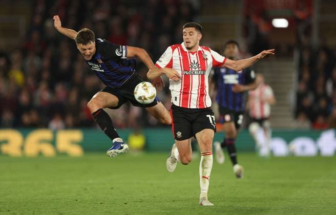 Dael Fry of Middlesbrough and Ross Stewart of Southampton in action Southampton v Middlesbrough, EFL Sky Bet Championship, Play-Off Semi Final, Second Leg, Football, St Mary s Stadium, Southampton, UK - 12 May 2026Southampton St Mary s Stadium United Kingdom EDITORIAL USE ONLY No use with unauthorised audio, video, data, fixture lists, club league logos or live services. Online in-match use limited to 120 images, no video emulation. No use in betting, games or single club league player publications. Copyright: xKieranxMcManus Shutterstockx 16871478bn