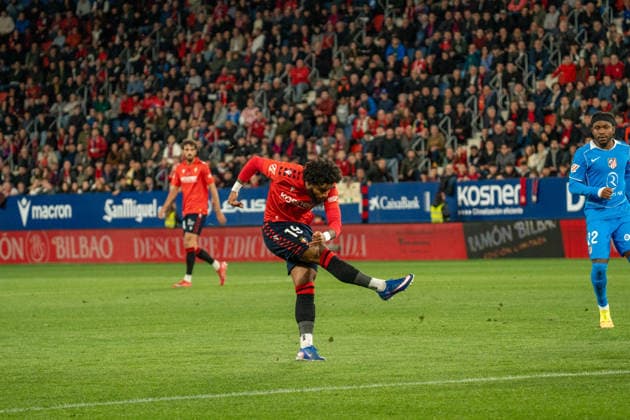 V. Rosier (N19) shots during the La Liga EA Sports match between CA Osasuna and Atletico de Madrid at Estadio El Sadar on May 12th 2026, in Madrid, Spain Copyright: xAndresxLopezxSheridanxx xSPPx Sportspressphoto_SPR145553