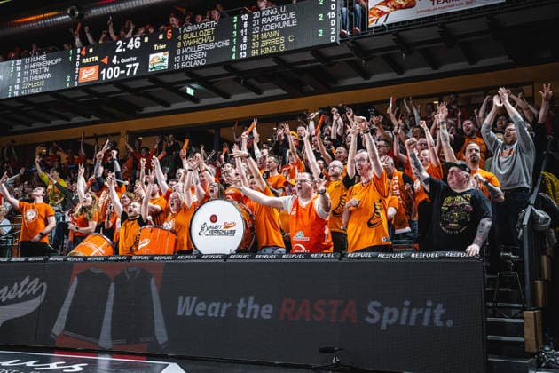 1 Basketball Bundesliga, easyCredit BBL, Season 2025 2026, Men, Play Ins, Match for 7th place, 12 05 2026, RASTA Vechta Gladiators Trier The fans of RASTA Vechta show emotions during the game Vechta RASTA Dome Lower Saxony Germany