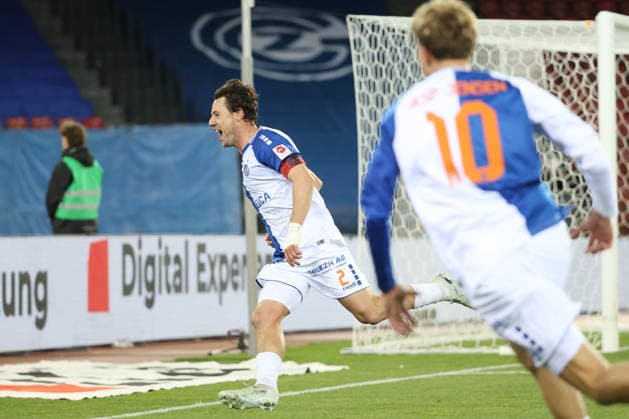 Grasshopper FC Winterthur goal celebration Dirk Abels GC after the goal to 3 2 12 05 2026 Stadion Letzigrund Zuerich , SWITZERLAND, Season 2025 2026 Men Soccer Super League Grasshopper Club Zuerich FC Winterthur goal celebration Dirk Abels GC after the goal to 3 2 against goalkeeper Stefanos Kapino FCW