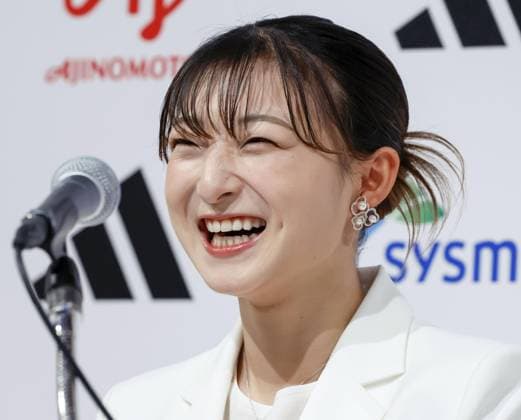 Figure skating, Eiskunstlauf Sakamoto at retirement press conference, PK, Pressekonferenz Japan s Kaori Sakamoto, a two-time women s figure skating Olympic medalist and four-time world champion, laughs during her retirement press conference at a hotel in Kobe, Hyogo Prefecture in western Japan, on May 13, 2026.  A14AA0005548742P