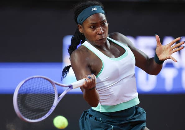 (260513) -- ROME, May 13, 2026 -- Coco Gauff of the United States hits a return during the women s singles quarterfinal between Coco Gauff of the United States and Mirra Andreeva of Russia at the WTA, Tennis Damen Italian Open in Rome, Italy, May 12, 2026. ) (SP)ITALY-ROME-TENNIS-WTA-ITALIAN OPEN LixJing 