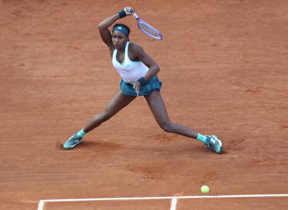 (260513) -- ROME, May 13, 2026 -- Coco Gauff of the United States hits a return during the women s singles quarterfinal between Coco Gauff of the United States and Mirra Andreeva of Russia at the WTA, Tennis Damen Italian Open in Rome, Italy, May 12, 2026. ) (SP)ITALY-ROME-TENNIS-WTA-ITALIAN OPEN LixJing 