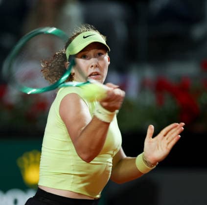 (260513) -- ROME, May 13, 2026 -- Mirra Andreeva of Russia hits a return during the women s singles quarterfinal between Coco Gauff of the United States and Mirra Andreeva of Russia at the WTA, Tennis Damen Italian Open in Rome, Italy, May 12, 2026. ) (SP)ITALY-ROME-TENNIS-WTA-ITALIAN OPEN LixJing 