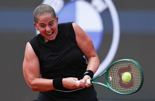 260512 -- ROME, May 12, 2026 -- Jelena Ostapenko hits a return during the women s singles quarter final match between Sorana Cirstea of Romania and Jelena Ostapenko of Latvia at the WTA, Tennis Damen Italian Open in Rome, Italy, May 12, 2026. SPITALY-ROME-TENNIS-WTA-ITALIAN OPEN-WOMEN S SINGLES WangxKaiyan  (SP)ITALY-ROME-TENNIS-WTA-ITALIAN OPEN-WOMEN S SINGLES IMAGO WangxKaiyan  imago images 0856370146