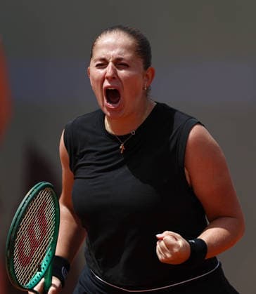 260512 -- ROME, May 12, 2026 -- Jelena Ostapenko celebrates scoring during the women s singles quarter final match between Sorana Cirstea of Romania and Jelena Ostapenko of Latvia at the WTA, Tennis Damen Italian Open in Rome, Italy, May 12, 2026. SPITALY-ROME-TENNIS-WTA-ITALIAN OPEN-WOMEN S SINGLES WangxKaiyan  (SP)ITALY-ROME-TENNIS-WTA-ITALIAN OPEN-WOMEN S SINGLES IMAGO WangxKaiyan  imago images 0856370148