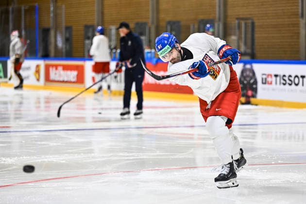 Martin Kaut attends Czech national Ice hockey, Eishockey team training session at the 2026 IIHF Ice Hockey World Championship, WM, Weltmeisterschaft in Fribourg, Switzerland, on May 13, 2026. (CTKxPhoto RadekxPetrasek) CTKPhotoP2026051304235  CTKPhotoP2026051304235