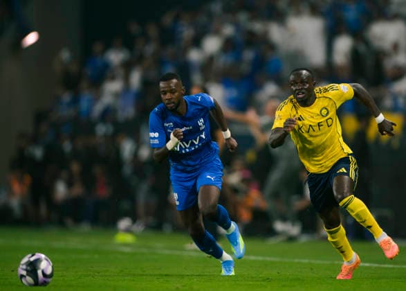 RIYADH, SAUDI ARABIA - MAY 12: Sadio ManÃ of Al Nassr chases the ball during the Saudi Pro League match between Al Nassr and Al Hilal at Al Awwal Park on May 12, 2026 in Riyadh, Saudi Arabia.  Copyright: xKhalidxAlhaj MBxMediax