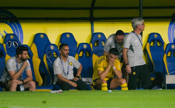 RIYADH, SAUDI ARABIA - MAY 12: Cristiano Ronaldo of Al Nassr shows dejection whilst sitting on the bench during the Saudi Pro League match between Al Nassr and Al Hilal at Al Awwal Park on May 12, 2026 in Riyadh, Saudi Arabia.  Copyright: xKhalidxAlhaj MBxMediax