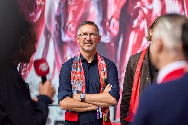 09 05 2026, Football, Men, Bundesliga, 2025 2026, RB Leipzig FC St Pauli Achim Beierlorzer, Honoring the promotion heroes of 2016 Leipzig Red Bull Arena Saxony Germany