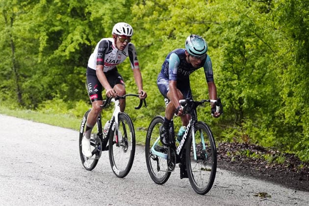Portugal™s Afonso Oliveira Eulalio of Bahrain Victorious and Spain™s Igor Arrieta Lizarraga of UAE Team Emirates XRG during Stage 5 of the Giro d™Italia, from Praia a Mare to Potenza, Italy, Wednesday, May 13, 2026.  Copyright: xFabioxFerrari LaPressex