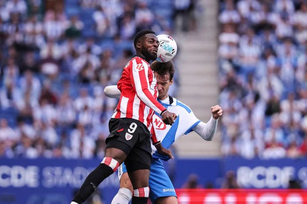 May 13, 2026, Cornella, Barcelona, SPAIN: Inaki Williams of Athletic Club and Urko Gonzalez de Zarate of RCD Espanyol compete for the ball during the Spanish league, LaLiga EA Sports, football match played between RCD Espanyol and Athletic Club at RCDE Stadium on May 13, 2026 in Cornella, Spain. Cornella SPAIN - ZUMAa181 20260513_zaa_a181_037 Copyright: xJavierxBorregox