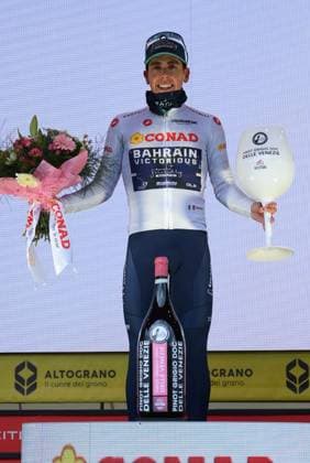 IPA84644728 - Stage 5 Praia a Mare-Potenza, Afonso Eulalio (Bahrain Victorious) pink white during Stage 5 - Praia a Mare - Potenza, Giro d Italia race in Potenza, Italy, May 13 2026  Copyright: xPasqualexGolia IPAxSportx xx 84644728