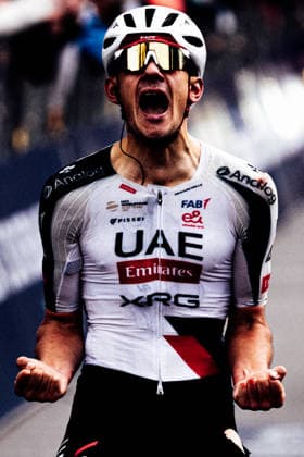 2026 Giro d Italia Stage 5 Picture by Zac Williams SWpix.com - 13 05 2026 - Cycling - 2026 Giro d Italia - Stage 5 - Praia a Mare to Potenza - Igor Arrieta, UAE Team Emirates XRG, wins Stage 5. Copyright: x xSWpix.comx(t axPhotographyxHubxLtd)xZacxWilliams SWpix.comx SWP-2645
