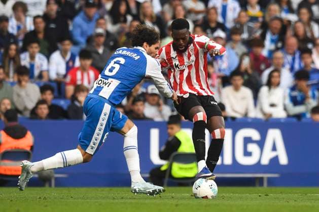 ESP LaLiga EA Sports RCD Espanyol v Athletic Club Inaki Williams of Athletic battles for possession with Cabrera of Espanyol during LaLiga EA Sports, between RCD Espanyol v Athletic Club played at RCDE Stadium in Llobregat, Barcelona on May 13th, 2026 in Spain Spain Futbol Copyright: xPacoxLargox xAgenciaxLOFx