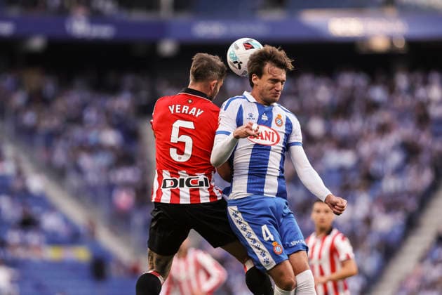 May 13, 2026, Cornella, Barcelona, SPAIN: Urko Gonzalez de Zarate of RCD Espanyol and Yeray Alvarez of Athletic Club compete for the ball during the Spanish league, LaLiga EA Sports, football match played between RCD Espanyol and Athletic Club at RCDE Stadium on May 13, 2026 in Cornella, Spain. Cornella SPAIN - ZUMAa181 20260513_zaa_a181_099 Copyright: xJavierxBorregox
