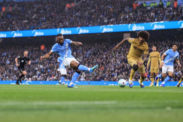 Fußball Premier League Manchester City gegen Crystal Palace 13. Mai 2026 Premier League Manchester City gegen Crystal Palace Antoine Semenyo von Manchester City erzielt den Führungstreffer Foto Simon Stacpoole Abseits Manchester UK  Copyright: xSimonxStacpoolexOffside