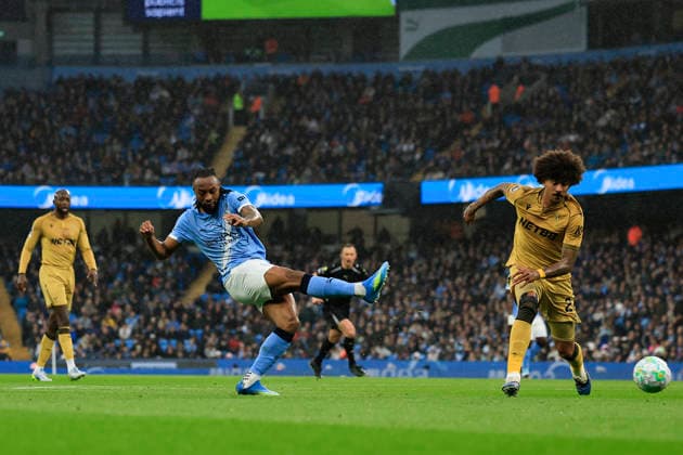 Manchester City v Crystal Palace, Premier League GOAL.Antione Semenyo (42) of Manchester City scores to make it 1-0 during the Premier League match between Manchester City and Crystal Palace at the Etihad Stadium, Manchester, UK on 13 May 2026. Manchester Etihad Stadium Manchester UK Editorial use only DataCo restrictions apply See www.football-dataco.com , Copyright: xConorxMolloyx PSI-24240-0029