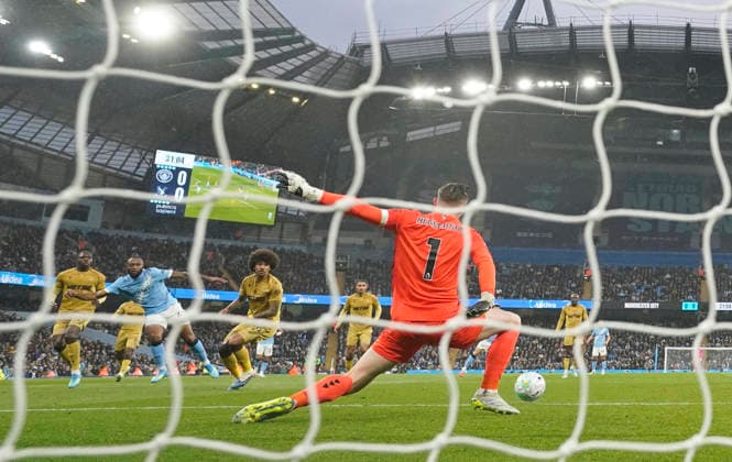 Manchester, England, 13th May 2026. Antoine Semenyo of Manchester City scores the first goal past Dean Henderson of Crystal Palace during the Manchester City vs Crystal Palace Premier League match at the Etihad Stadium, Manchester. Picture credit should read: Andrew Yates Sportimage EDITORIAL USE ONLY. No use with unauthorised audio, video, data, fixture lists, club league logos or live services. Online in-match use limited to 120 images, no video emulation. No use in betting, games or single club league player publications. SPI_044_AY_Man_City_Palace SPI-4799-0044