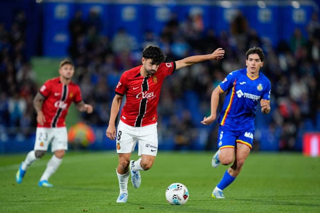 May 13, 2026, Getafe, Madrid, Spain: Manu Morlanes of RCD Mallorca in action during the Spanish League, LaLiga EA Sports, football match played between Getafe CF and RCD Mallorca at Coliseum de Getafe stadium on May 13, 2026, in Getafe, Spain. Getafe Spain - ZUMAa181 20260513_zaa_a181_182 Copyright: xDennisxAgyemanx