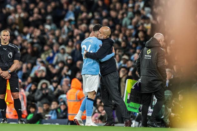 Premier League: Manchester City v Crystal Palace Josko Gvardiol of Manchester City embraces Josep Guardiola manager of Manchester City as he is substituted off during the Premier League match Manchester City vs Crystal Palace at Etihad Stadium, Manchester, United Kingdom on 13 May 2026 (Photo by Mark Cosgrove News Images) Manchester Etihad Stadium Greater Manchester United, ManU Kingdom Copyright: xMarkxCosgrove NewsxImagesx