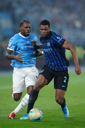 SS Lazio v FC Internazionale - Coppa Italia Final Nuno Tavares of SS Lazio and Denzel Dumfries of FC Internazionale battle for the ball during the Coppa Italia Frecciarossa final match between SS Lazio and FC Internazionale at Olympic Stadium on May 13, 2026 in Rome, Italy Rome Stadio Olimpico Lazio Italy Copyright: xGiuseppexMaffiax BRU03211