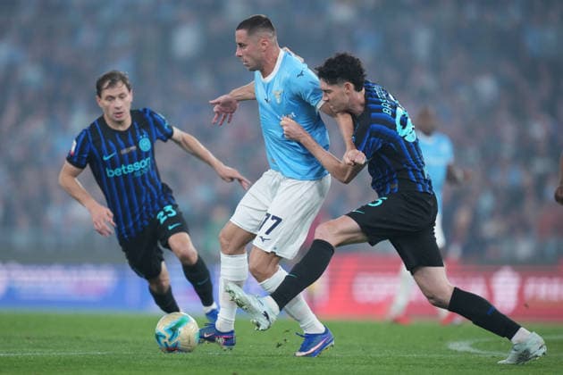 Lazio™s Adam Marusic Inter Milan™s Alessandro Bastoni during the Frecciarossa Italian Cup 2025 2026 final soccer match between Lazio and Inter Milan at the Stadio Olimpico in Rome, Italy - May 13, 2026 - Soccer  Copyright: xAlfredoxFalcone LaPressex