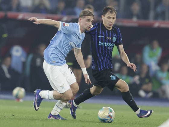 CALCIO - Coppa Italia - Final - SS Lazio vs Inter - FC Internazionale Photo by IPA ABACAPRESS.COM84649651 - lazio s Dutch midfielder Kenneth Taylor challenges for the ball with Inter s Italian midfielder Nicolo Barella during the Coppa Italia final between SS Lazio and FC Internazionale at the Stadio Olimpico in Rome on 13 May 2026. Rome Italy  Copyright: xIPAxSport ABACAx