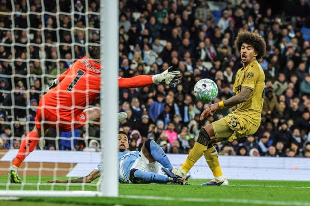 Premier League: Manchester City v Crystal Palace Savino of Manchester City scores to make it 3-0 during the Premier League match Manchester City vs Crystal Palace at Etihad Stadium, Manchester, United Kingdom on 13 May 2026 (Photo by Mark Cosgrove News Images) Manchester Etihad Stadium Greater Manchester United, ManU Kingdom Copyright: xMarkxCosgrove NewsxImagesx