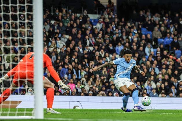 Premier League: Manchester City v Crystal Palace Savino of Manchester City scores to make it 3-0 during the Premier League match Manchester City vs Crystal Palace at Etihad Stadium, Manchester, United Kingdom on 13 May 2026 (Photo by Mark Cosgrove News Images) Manchester Etihad Stadium Greater Manchester United, ManU Kingdom Copyright: xMarkxCosgrove NewsxImagesx