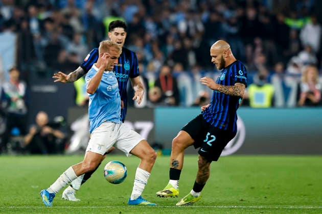May 13, 2026, Rome, ITALIA ROMA: Lazio™s Gustav Isaksen (L) and Inter™s Federico Dimarco (R) in action during the Italian Cup final soccer match between SS Lazio and FC Inter at Olimpico stadium in Rome, Italy, 13 May 2026. ANSA ANGELO CARCONI. Coppa Italia Final - SS Lazio Vs FC Inter  - ZUMAa110 20260513_zaf_a110_052 Copyright: xAngeloxCarconix