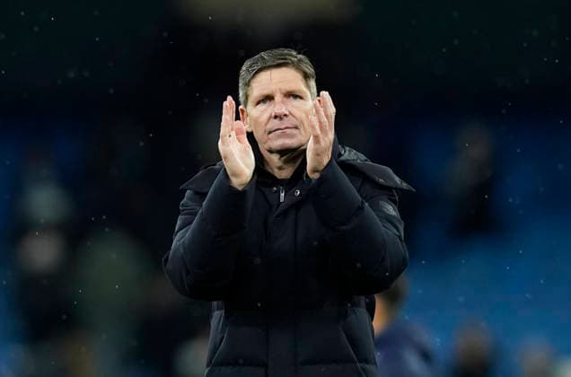 Manchester, England, 13th May 2026. Oliver Glasner manager of Crystal Palace claps the fans during the Manchester City vs Crystal Palace Premier League match at the Etihad Stadium, Manchester. Picture credit should read: Andrew Yates Sportimage EDITORIAL USE ONLY. No use with unauthorised audio, video, data, fixture lists, club league logos or live services. Online in-match use limited to 120 images, no video emulation. No use in betting, games or single club league player publications. SPI_059_AY_Man_City_Palace SPI-4799-0057