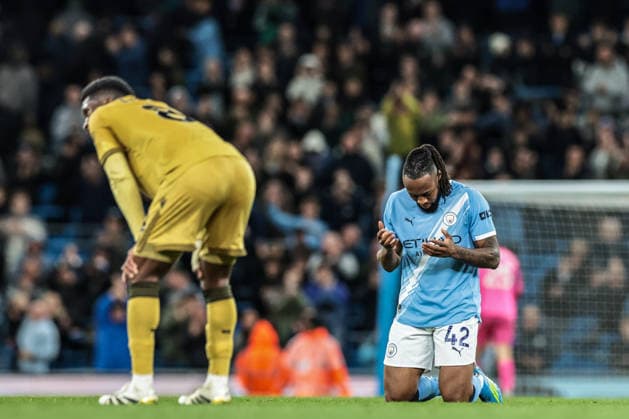 Premier League: Manchester City v Crystal Palace Antoine Semenyo of Manchester City after the game during the Premier League match Manchester City vs Crystal Palace at Etihad Stadium, Manchester, United Kingdom on 13 May 2026 (Photo by Mark Cosgrove News Images) Manchester Etihad Stadium Greater Manchester United, ManU Kingdom Copyright: xMarkxCosgrove NewsxImagesx