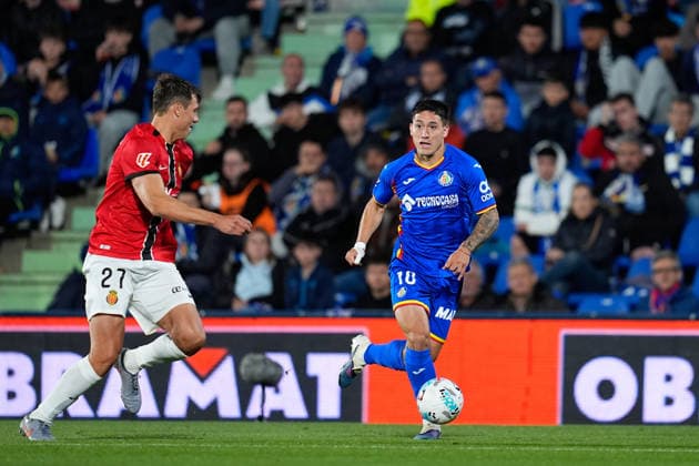 May 13, 2026, Getafe, Madrid, Spain: Martin Satriano of Getafe CF in action during the Spanish League, LaLiga EA Sports, football match played between Getafe CF and RCD Mallorca at Coliseum de Getafe stadium on May 13, 2026, in Getafe, Spain. Getafe Spain - ZUMAa181 20260513_zaa_a181_281 Copyright: xDennisxAgyemanx