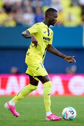 May 13, 2026, Villarreal, Castellon, Spain Nicolas Pepe of Villarreal CF runs with the ball during the Spanish championship LaLiga football match between Villarreal CF and Sevilla CF on 13 May 2026 at Ceramica Stadium in Villarreal, Spain Villarreal Spain Spanish La Liga EA Sports soccer match Villarreal vs Sevilla Copyright: xCerezox