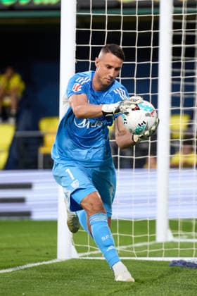 Kings League Italy 2026 May 13, 2026, Villarreal, Castellon, Spain Odisseas Vlachodimos of Sevilla FC in action during the Spanish championship LaLiga football match between Villarreal CF and Sevilla CF on 13 May 2026 at Ceramica Stadium in Villarreal, Spain Villarreal Fonzies Arena Spain Spanish La Liga EA Sports soccer match Villarreal vs Sevilla Copyright: xCerezox