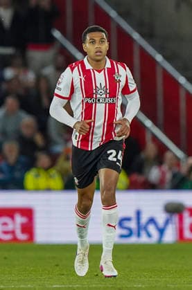Southampton v Middlesbrough, Sky Bet Championship Southampton defender Shea Charles (24) during the Southampton v Middlesbrough EFL Sky Bet Championship Play-Off Semi-Final 2nd Leg match at St Mary s Stadium, Southampton, England on 12 May 2026 Credit: Robbie Hoad Every Second Media Editorial use only. All images are copyright Every Second Media Limited. No images may be reproduced without prior permission. All rights reserved. Premier League and Football League images are subject to licensing agreements with Football DataCo Limited. see https: www.football-dataco.com Copyright: xIMAGO EveryxSecondxMediax ESM-1990-0064 RobbiexHoadx xEveryxSecondxMediax