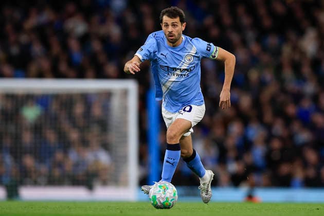 Manchester City v Crystal Palace, Premier League Bernardo Silva (20) of Manchester City runs with the ball during the Premier League match between Manchester City and Crystal Palace at the Etihad Stadium, Manchester, UK on 13 May 2026. Manchester Etihad Stadium Manchester UK Editorial use only DataCo restrictions apply See www.football-dataco.com , Copyright: xConorxMolloyx PSI-24240-0065