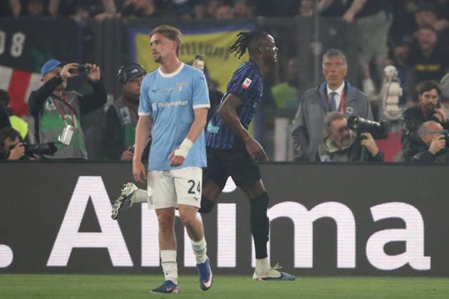 IPA84653559 - 13.05.2026 Lazio vs Inter Coppa Italia Final& xD;In photo: Bisseck exults,Taylor disappointed& xD;(Photo Gino Mancini)  Copyright: xGinoxMancini IPAxSportx xx 84653559