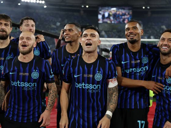 Coppa Italia final SS Lazio and FC Internazionale Inter Celebrate victory trophy during the Coppa Italia final between SS Lazio and FC Internazionale at the Stadio Olimpico in Rome on 13 May 2026. ABP10270 Copyright: xAntonioxBalascox