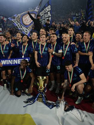 Coppa Italia final SS Lazio and FC Internazionale Inter Celebrate victory trophy during the Coppa Italia final between SS Lazio and FC Internazionale at the Stadio Olimpico in Rome on 13 May 2026. ABP10700 Copyright: xAntonioxBalascox