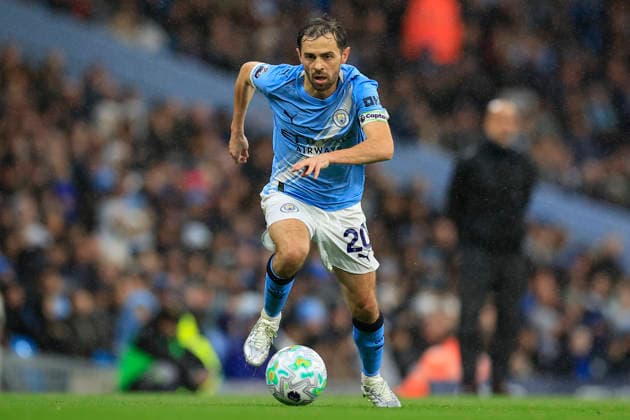 Manchester City v Crystal Palace, Premier League Bernardo Silva (20) of Manchester City runs with the ball during the Premier League match between Manchester City and Crystal Palace at the Etihad Stadium, Manchester, UK on 13 May 2026. Manchester Etihad Stadium Manchester UK Editorial use only DataCo restrictions apply See www.football-dataco.com , Copyright: xConorxMolloyx PSI-24240-0079